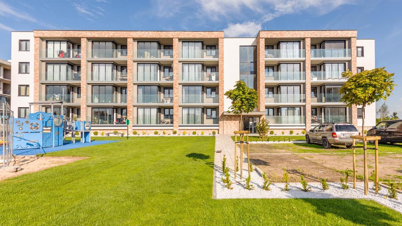 Apartament Flowers Z Parkingiem Perlowa Przystan - Holiday City Колобжег Екстериор снимка