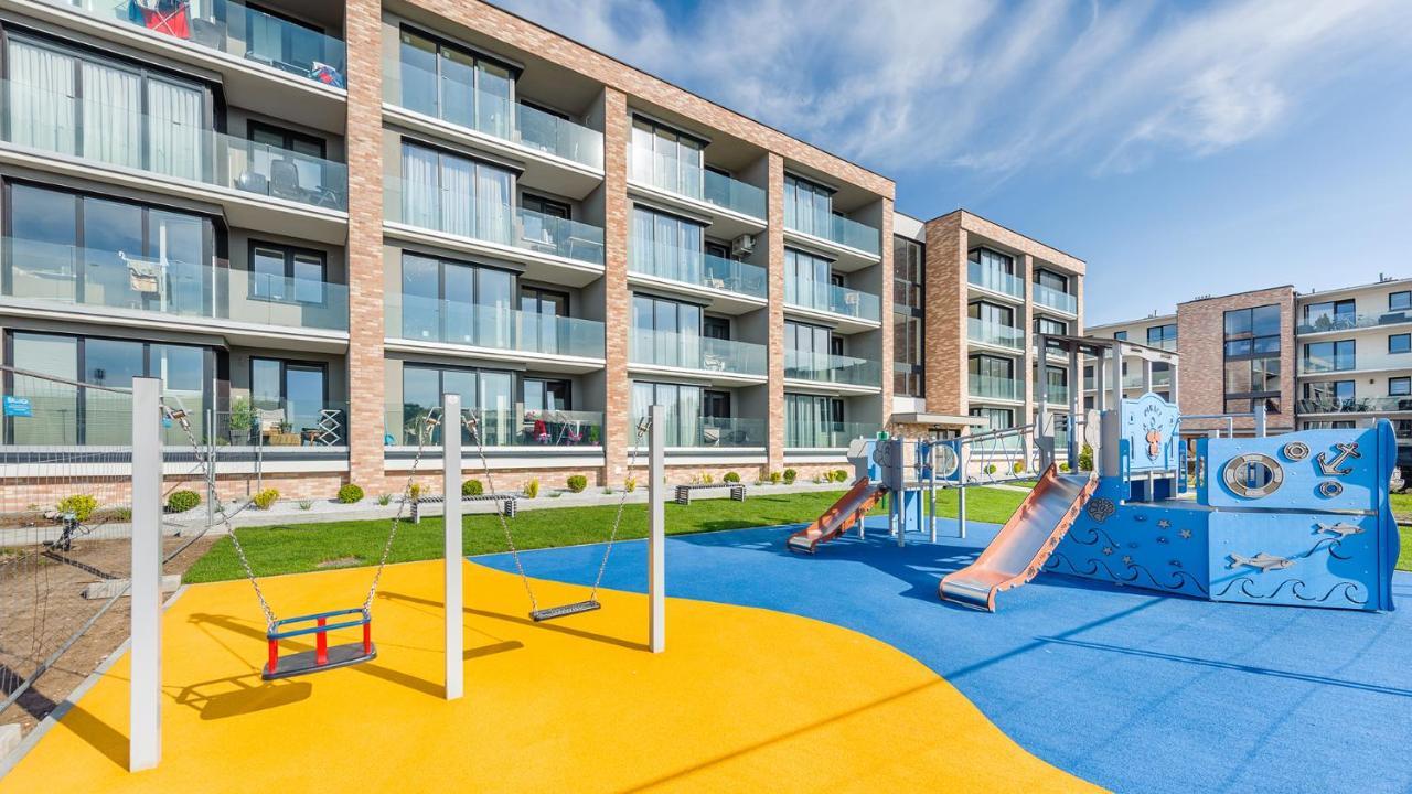 Apartament Flowers Z Parkingiem Perlowa Przystan - Holiday City Колобжег Екстериор снимка