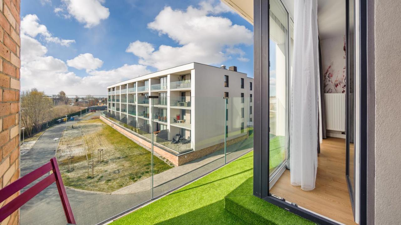 Apartament Flowers Z Parkingiem Perlowa Przystan - Holiday City Колобжег Екстериор снимка