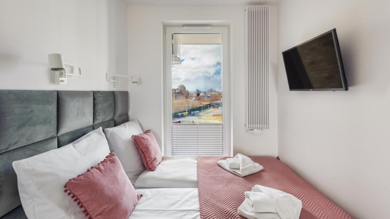 Apartament Flowers Z Parkingiem Perlowa Przystan - Holiday City Колобжег Екстериор снимка