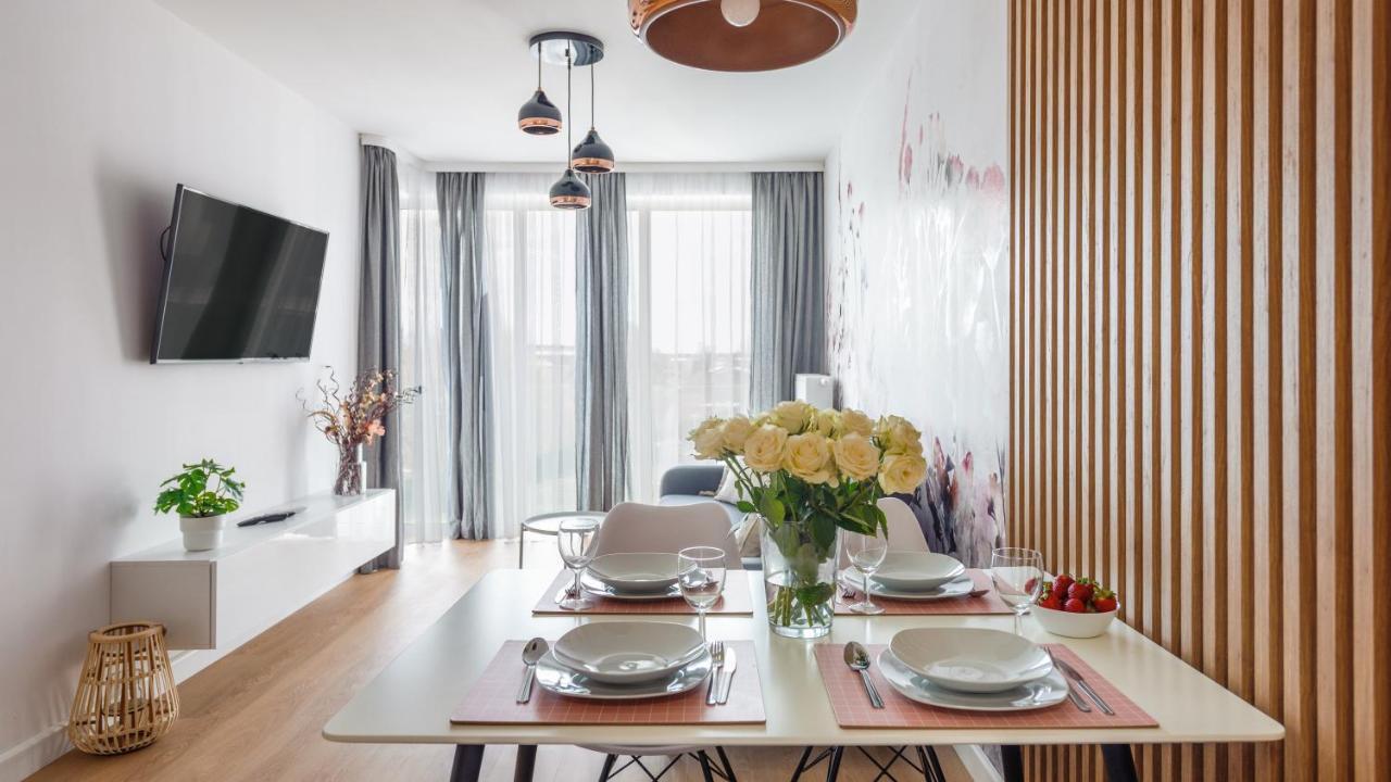 Apartament Flowers Z Parkingiem Perlowa Przystan - Holiday City Колобжег Екстериор снимка